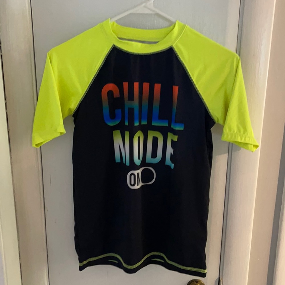 Boys Large (10-12) Chill Mode Stretchy T-Shirt